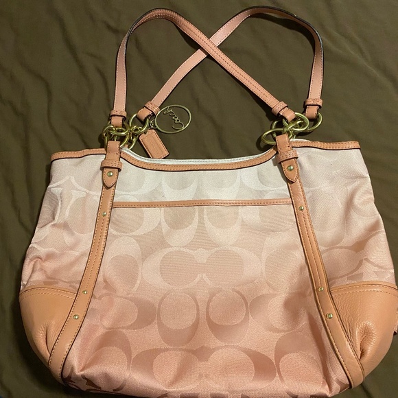 Coach ombré purse never used! - Picture 1 of 2